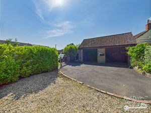 Garage- click for photo gallery